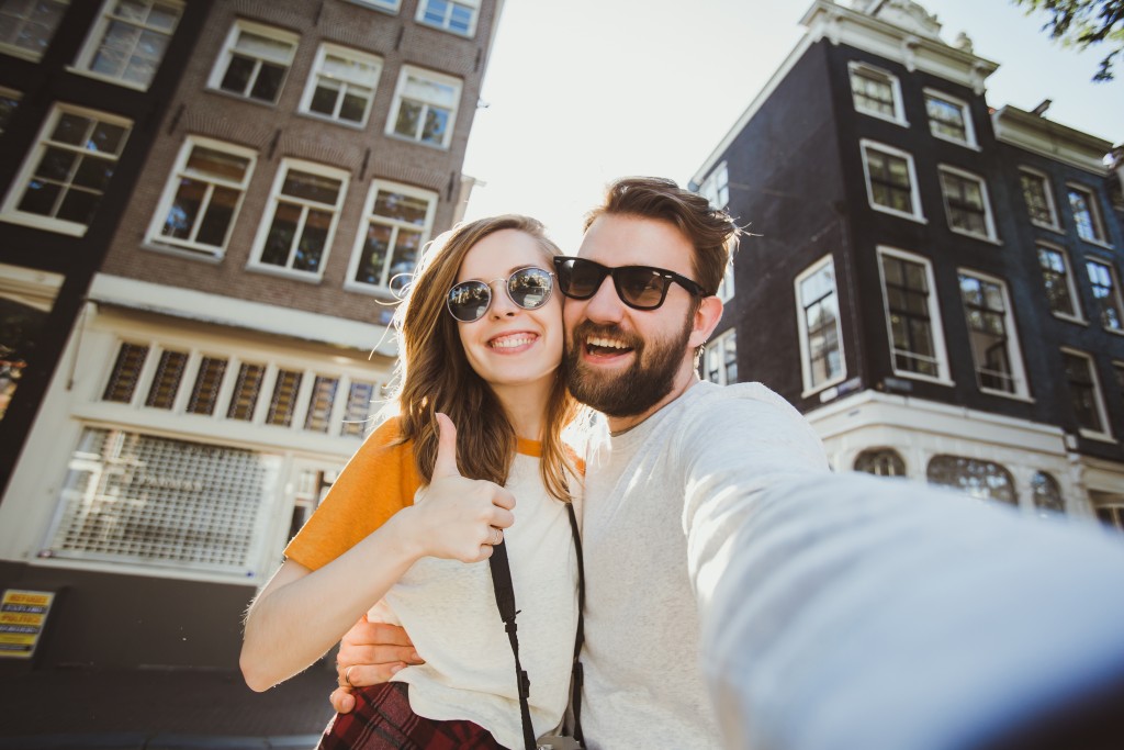 couple traveling together