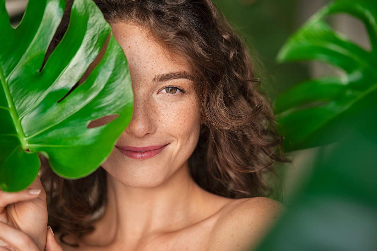 beauty woman with natural makeup 